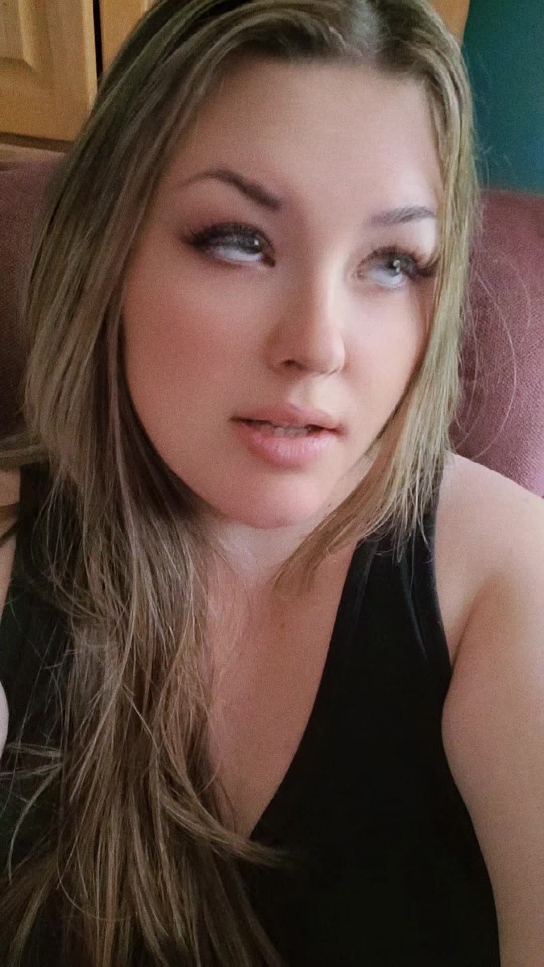 @💋