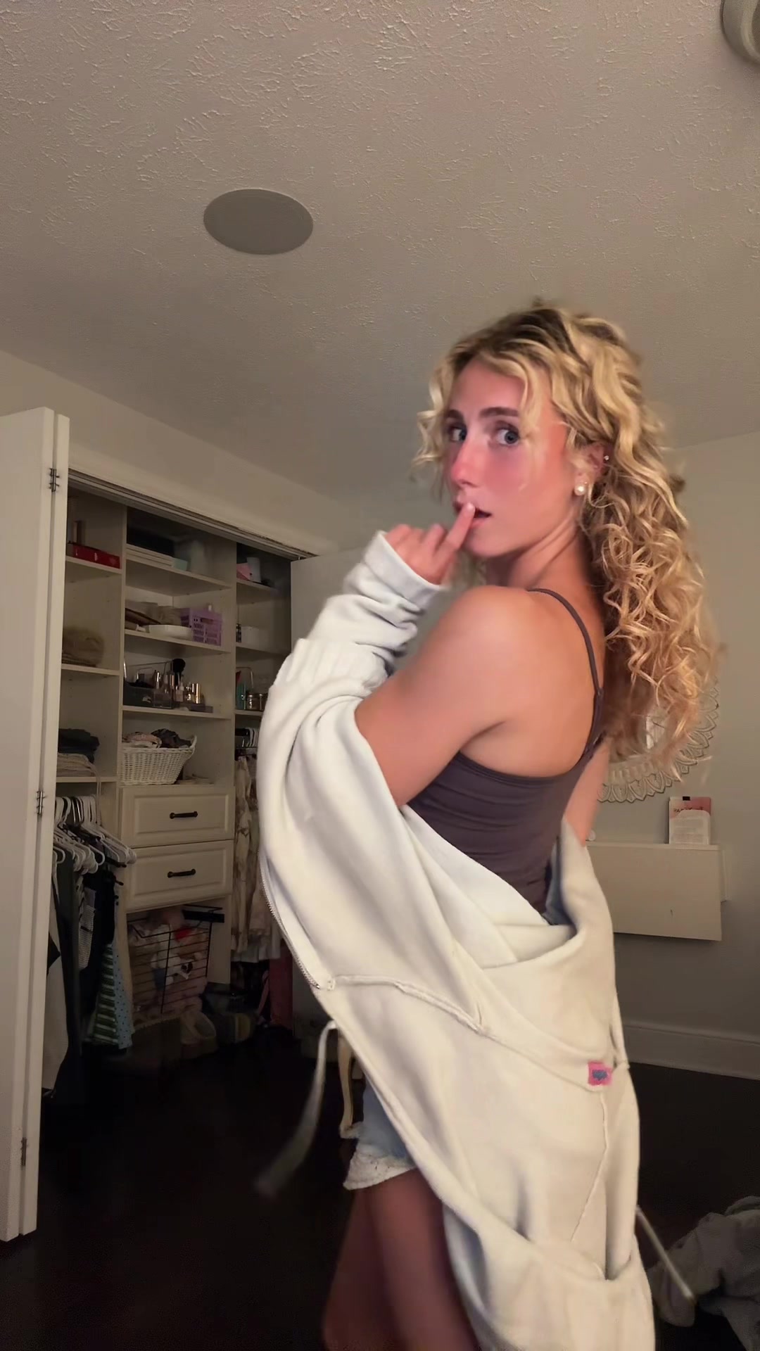 @theremnicole