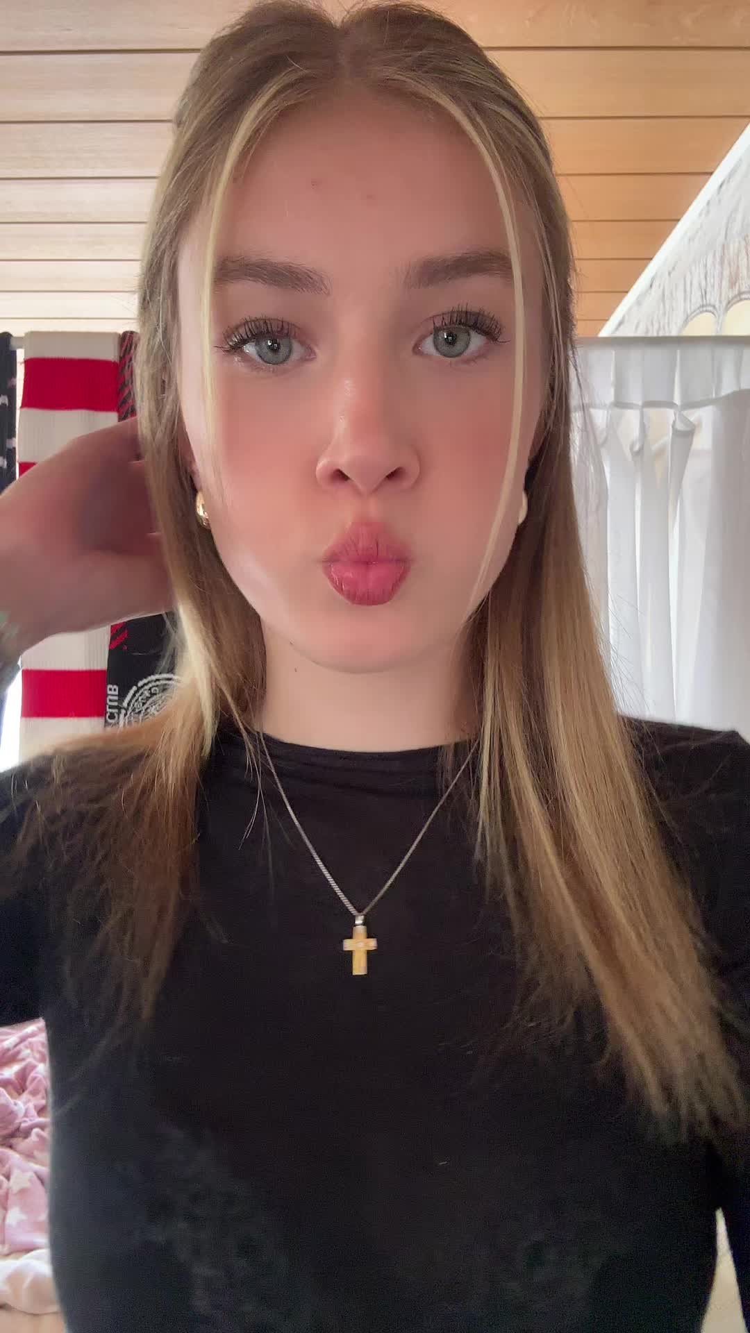 @𝒮𝒶𝓇𝒶𝒽 ⧗⎊४