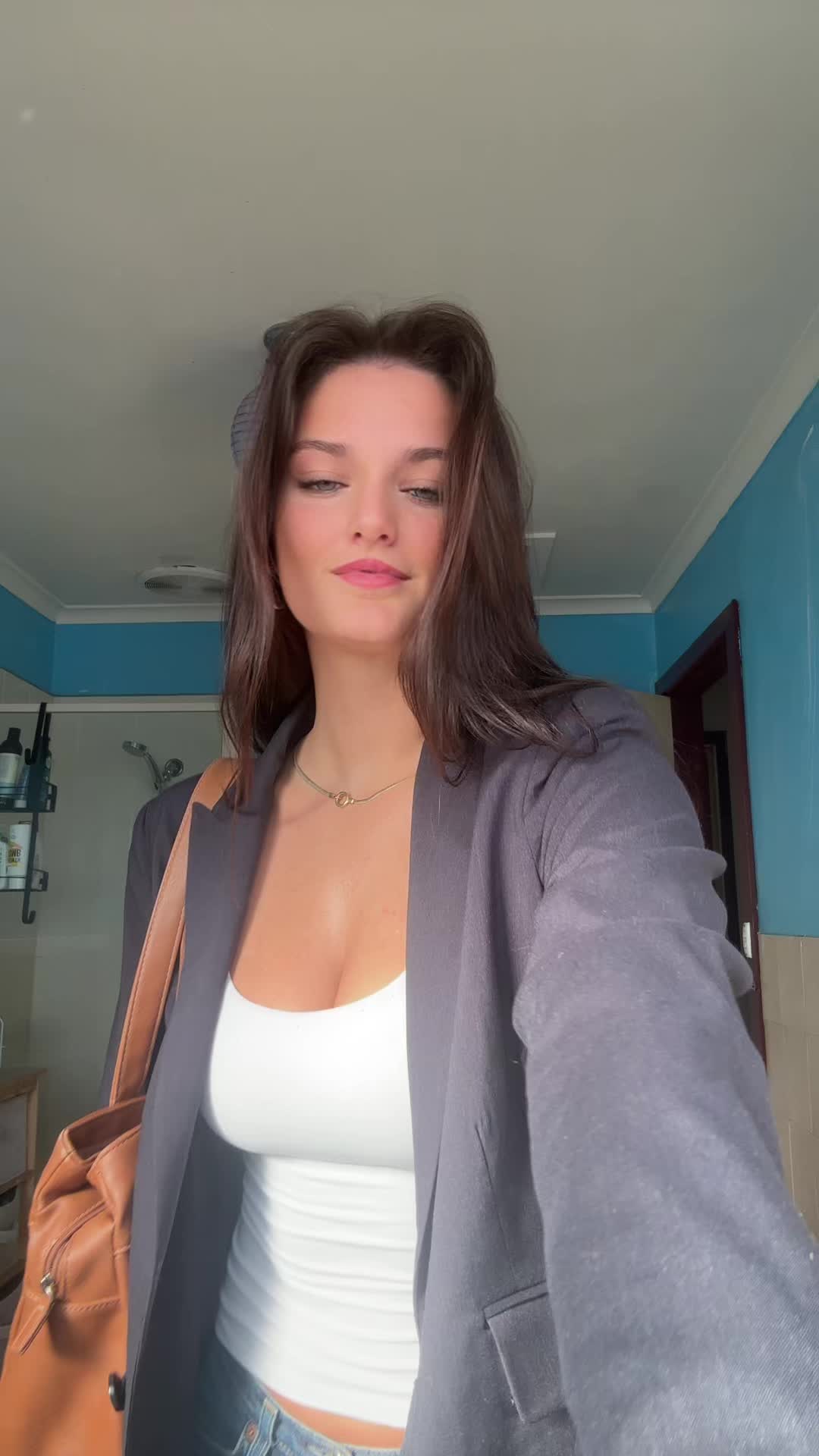 @El