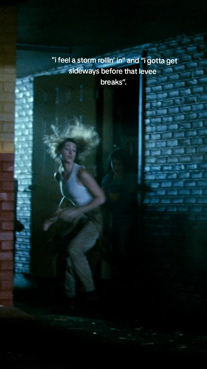 @Aura Movie Clips