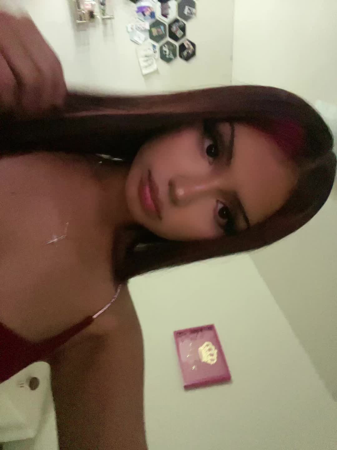 @𝐌ꨄ