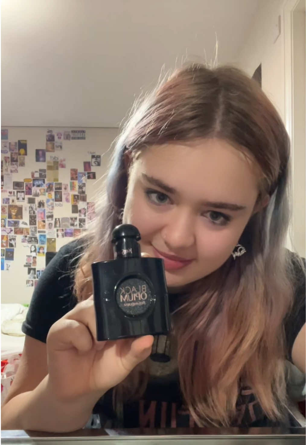@𝒮𝒸𝒶𝓇𝓁ℯ𝓉𝓉 🎤