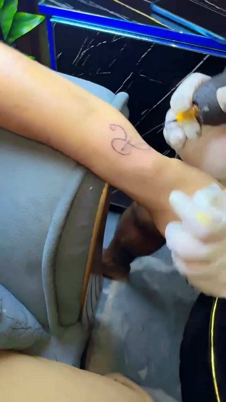 @permanent tattoo silent art