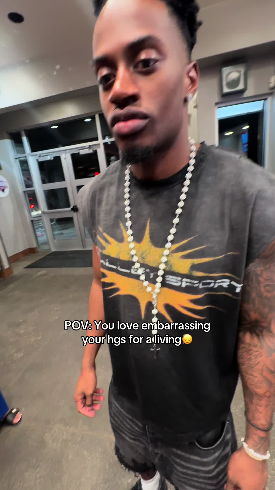 @Izzy🖤