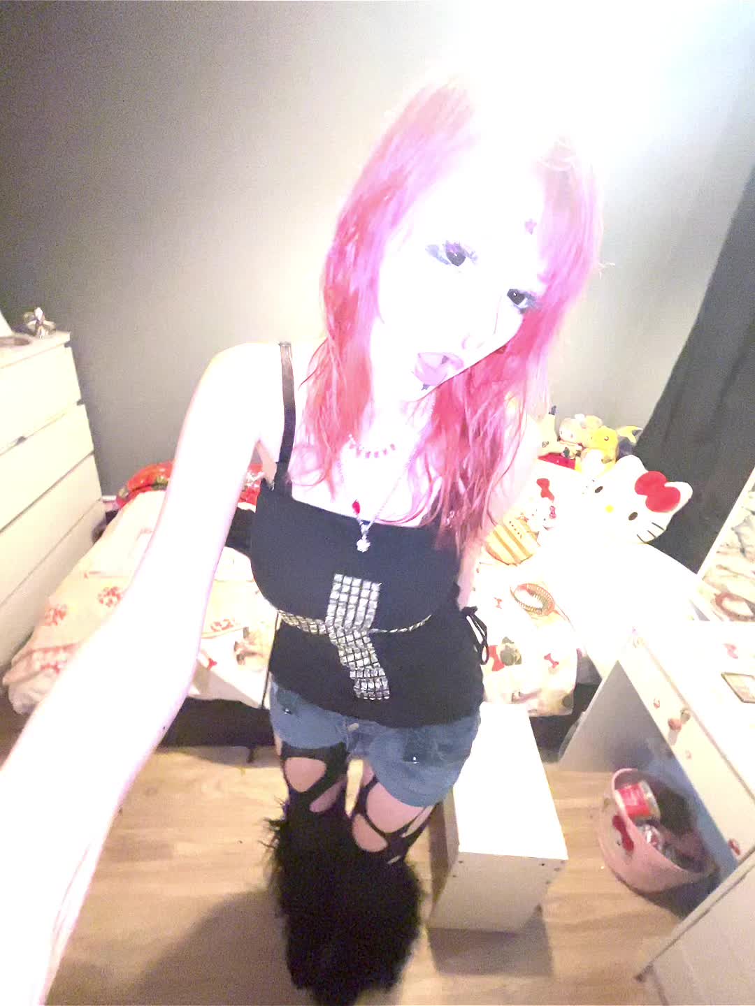 @𐔌   ᛝ  jess  .ᐟ  𐂯 🪽