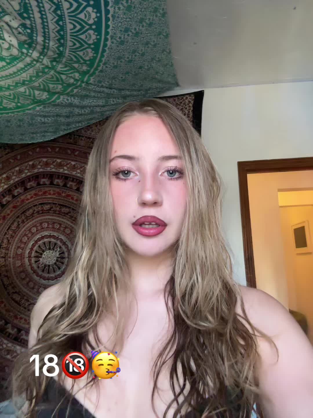 @️