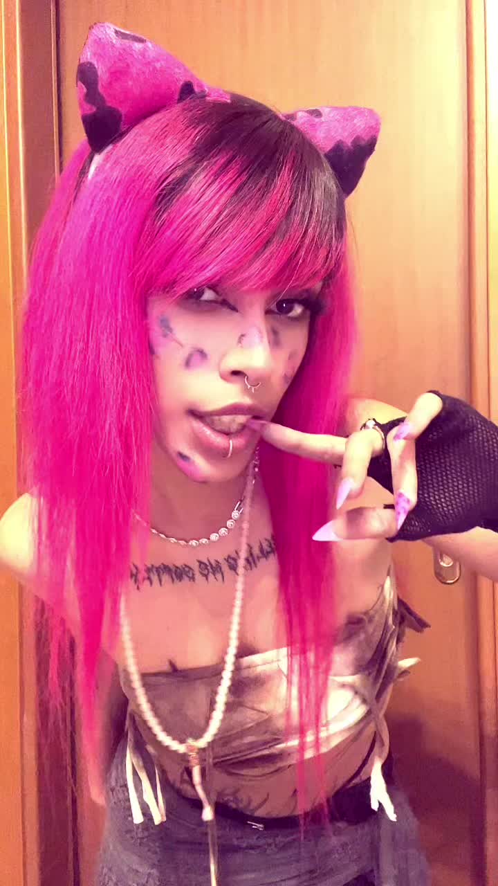 @mooncomelaluna_