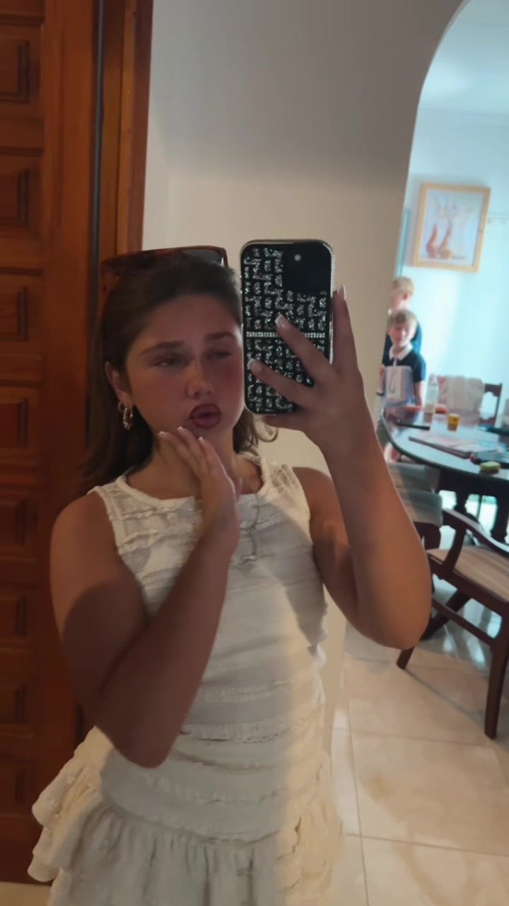 @🪭📿&hearts;️