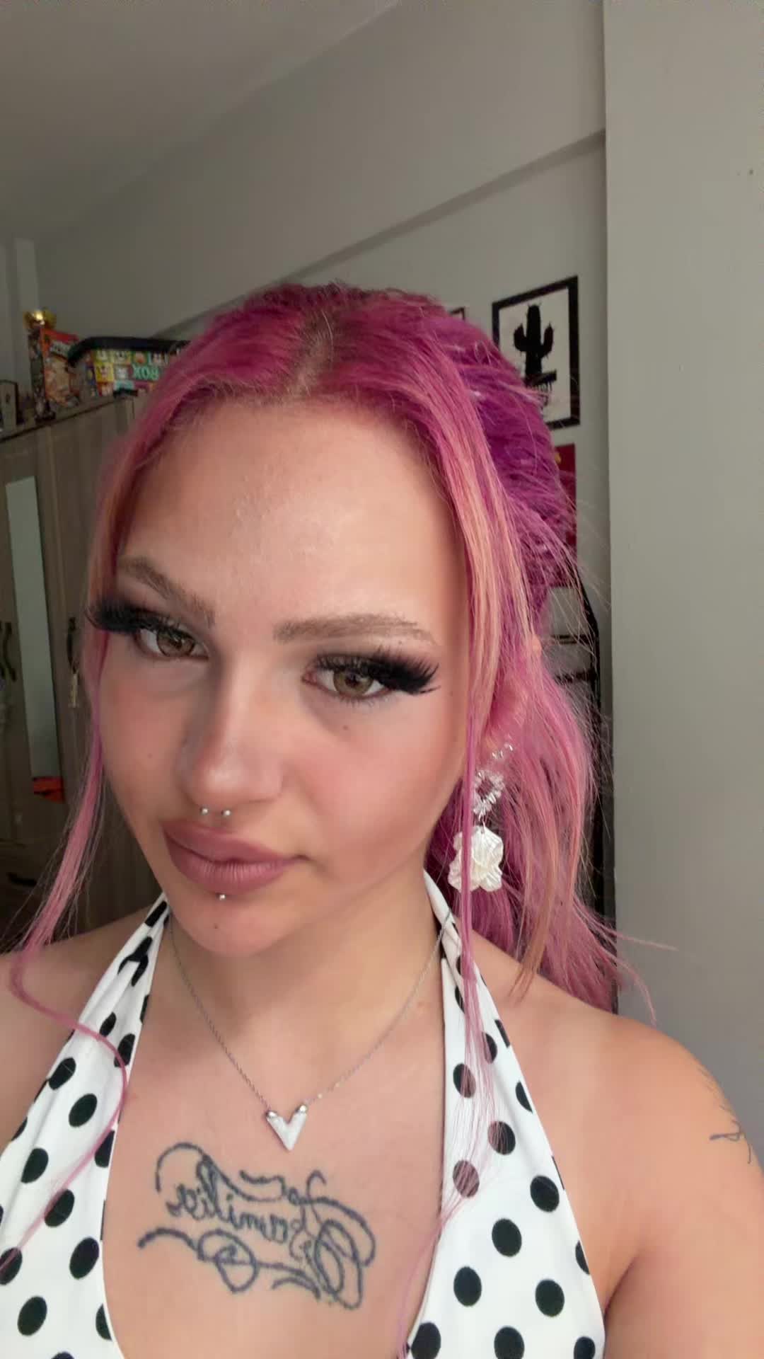 @llfour4