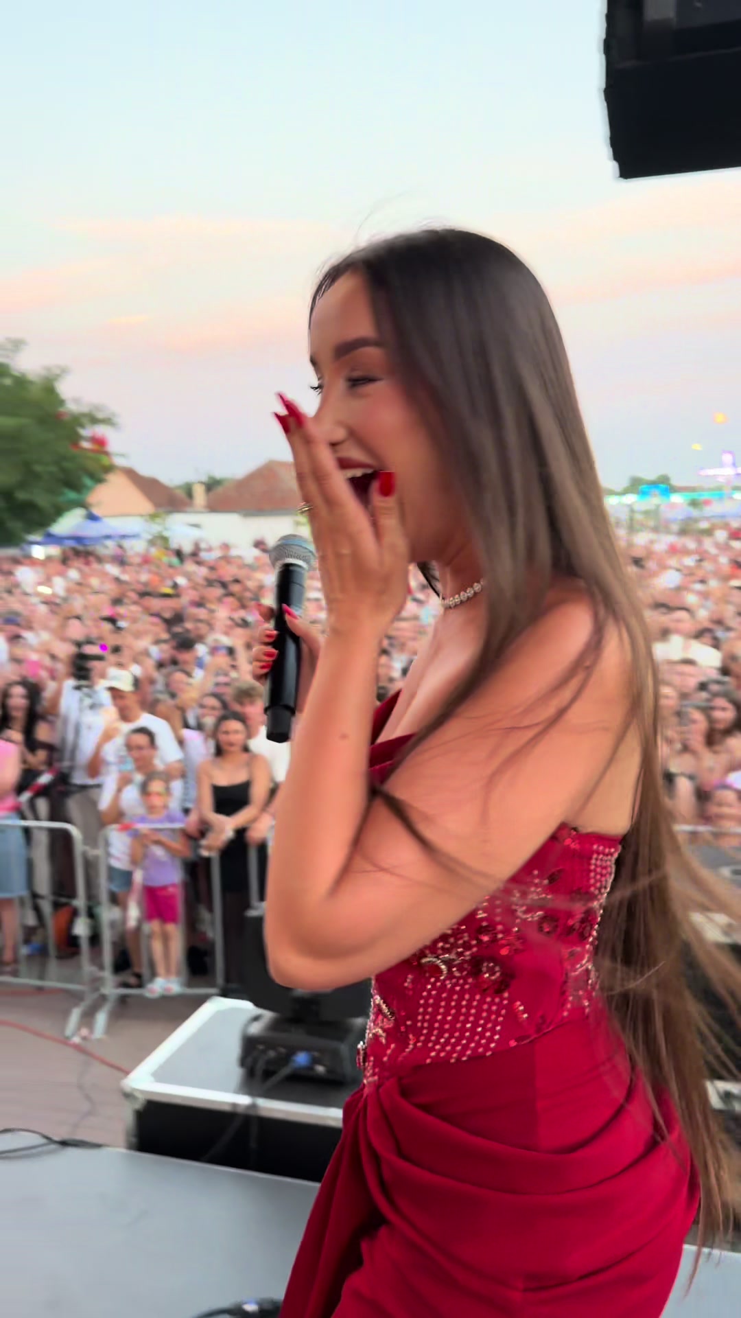 @Alexandra Cotruș