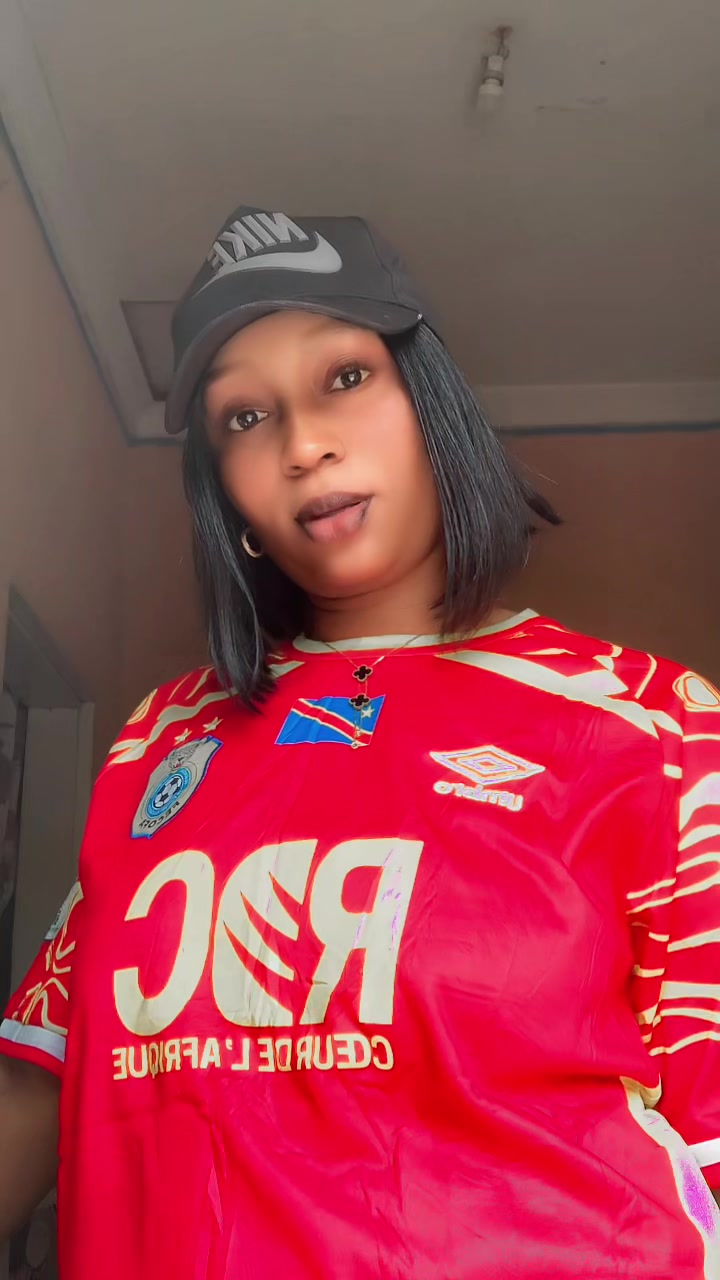 @Ra&iuml;sa la fraise 🍓&hearts;️🥰😘