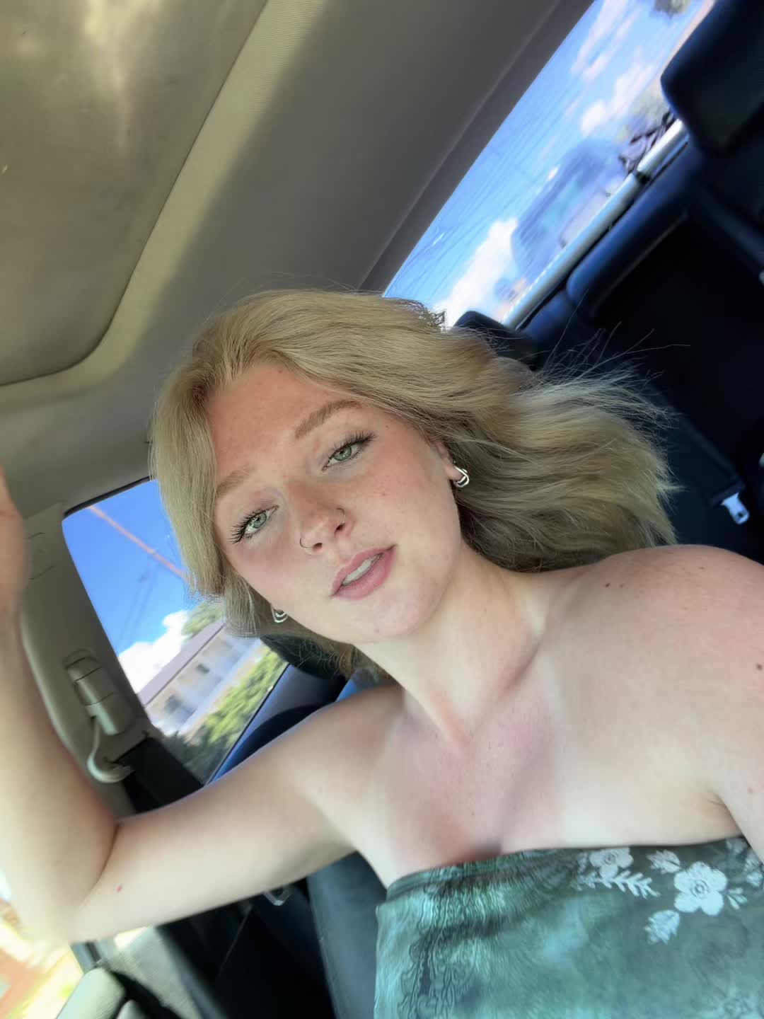 @lizmaxine2