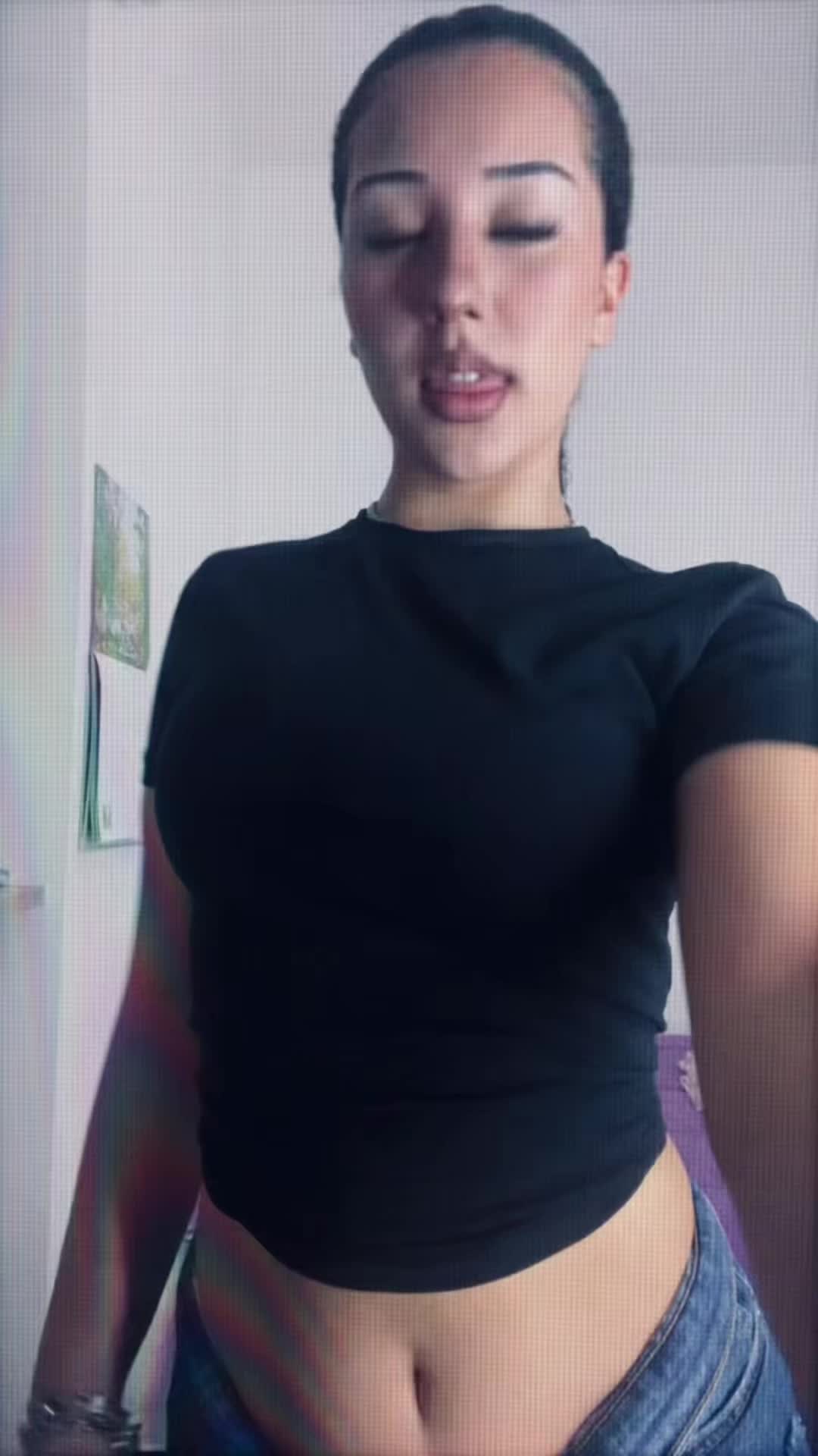 @𝓥𝓲𝓸
