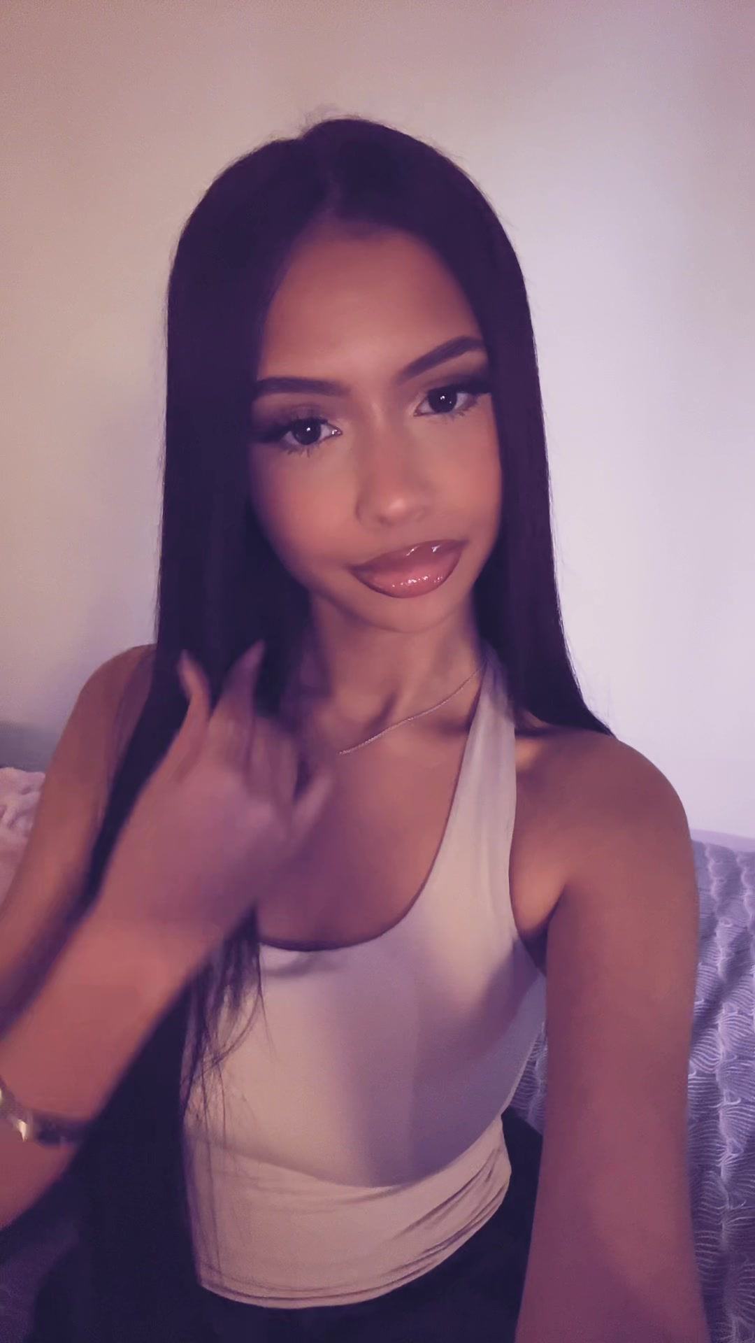 @Luna