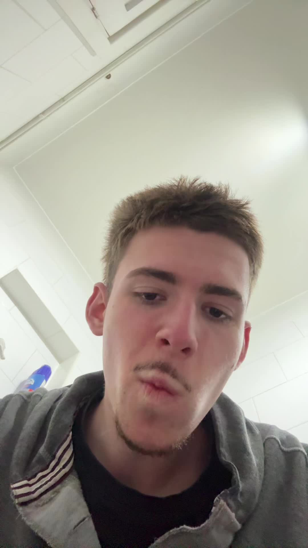 @lewis