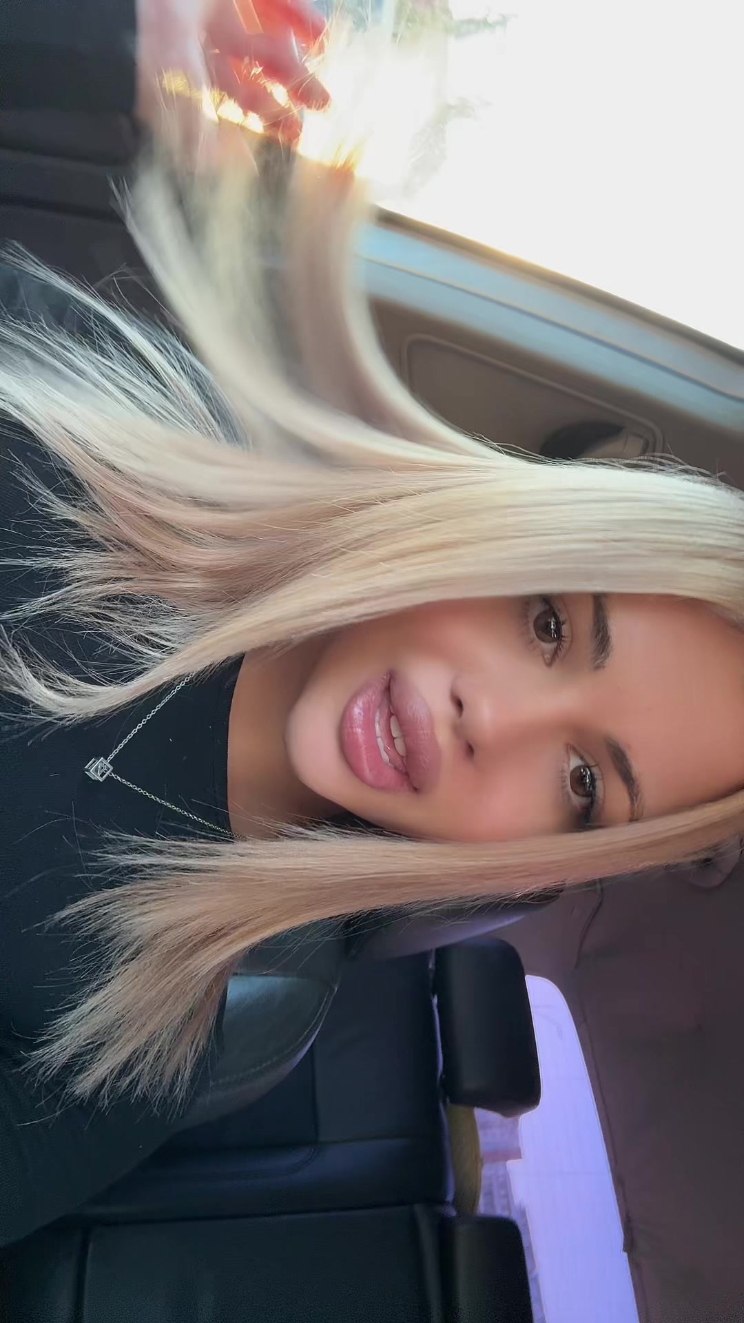 @Iulia🎀