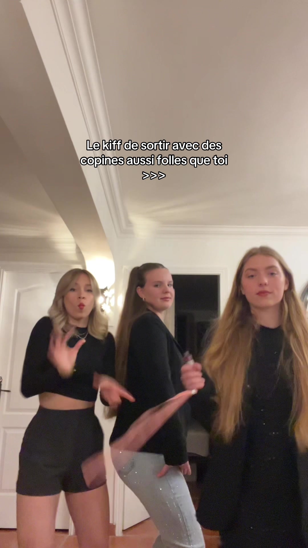 @AMANDINE