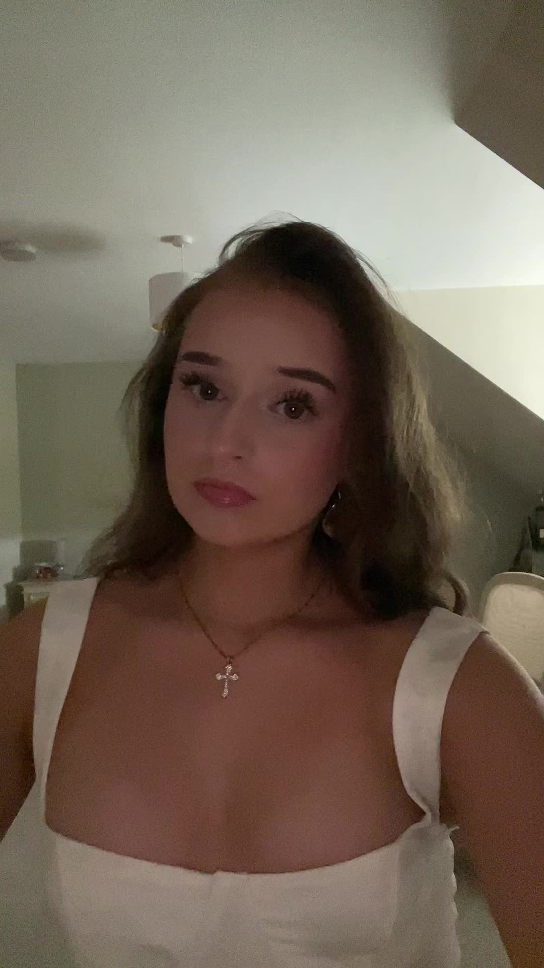 @𝓔𝓶𝓲𝓵𝔂 𝓡𝓸𝓼𝓮💞