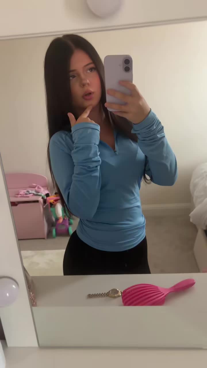 @(⊃。•́‿•̀。)⊃