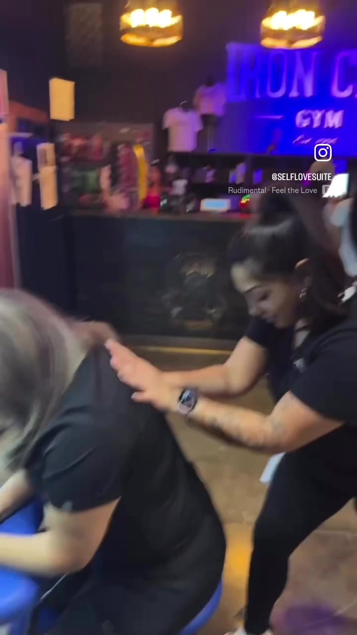 @Dos