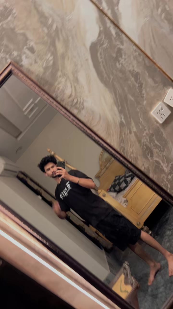 @ā šµšš®į„”еš§ :dļ¾ā§