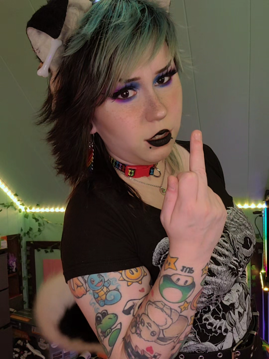 @Rainbow🏳️🌈Artist/Streamer🍃