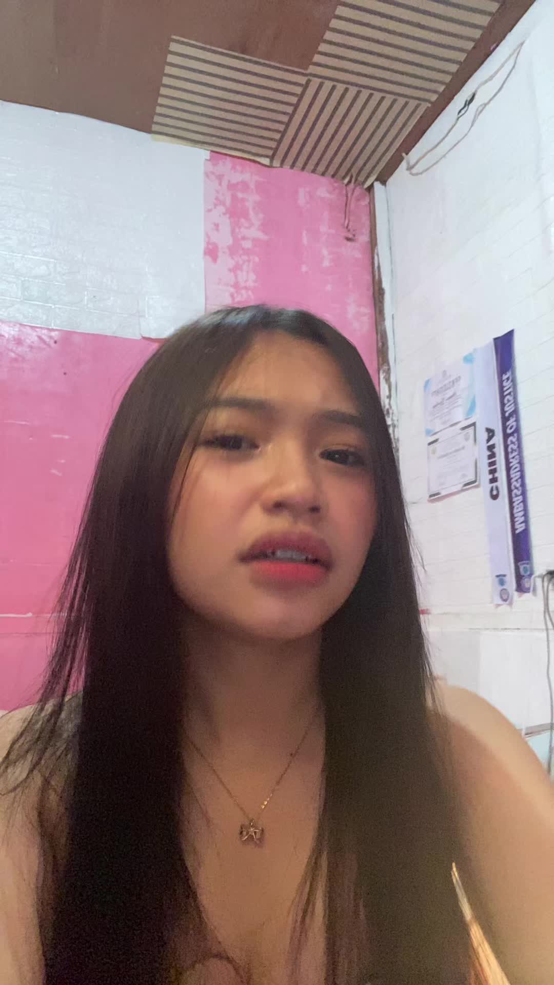 @𝒻𝓁𝑜𝓇 💘
