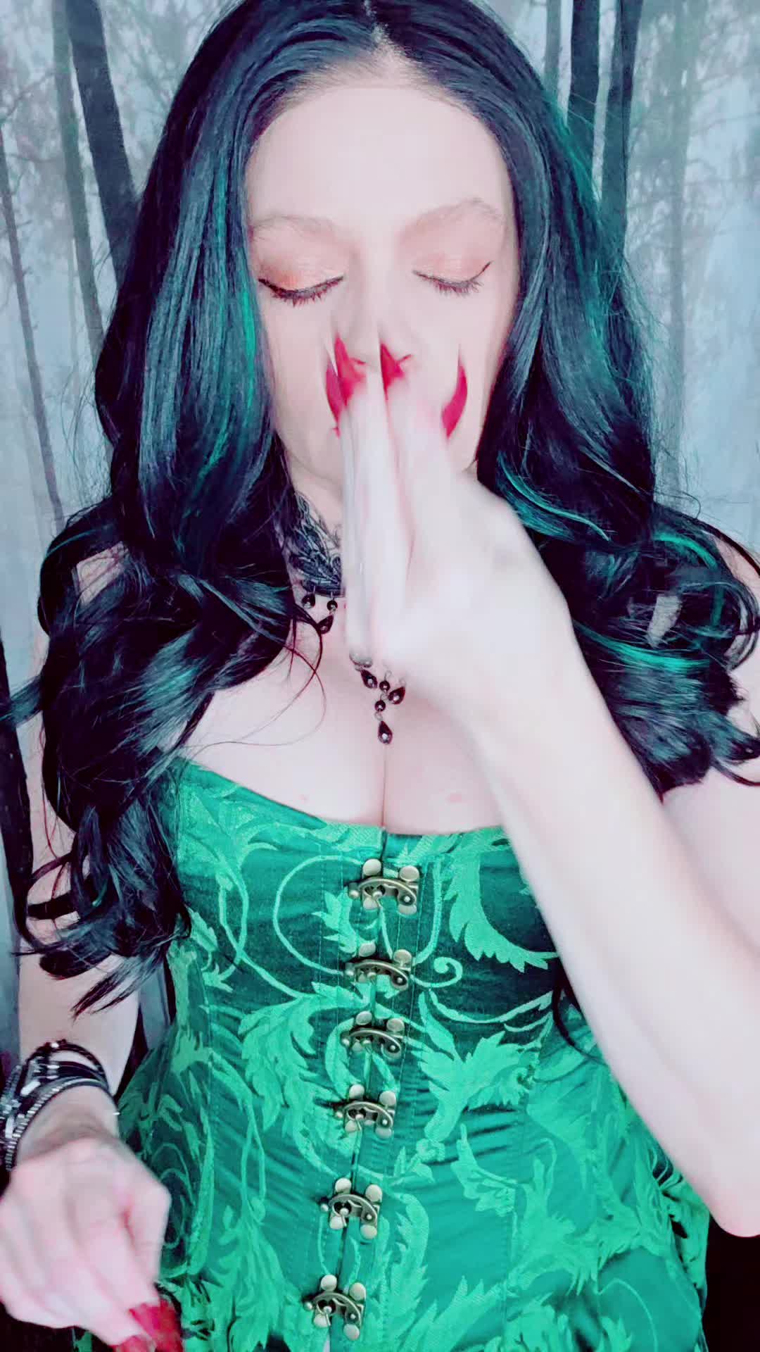@Ez-anger-chick