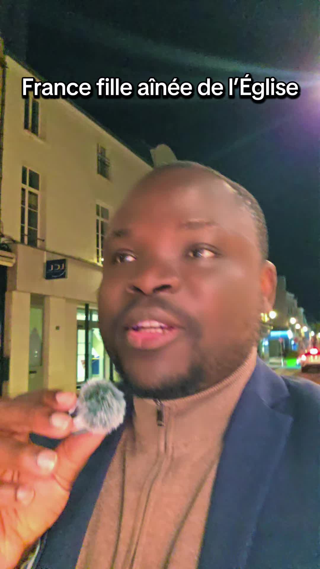 @Padre Précieux 🇨🇵🇻🇦