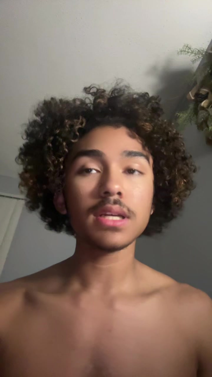 @ZxyFrmU2Me