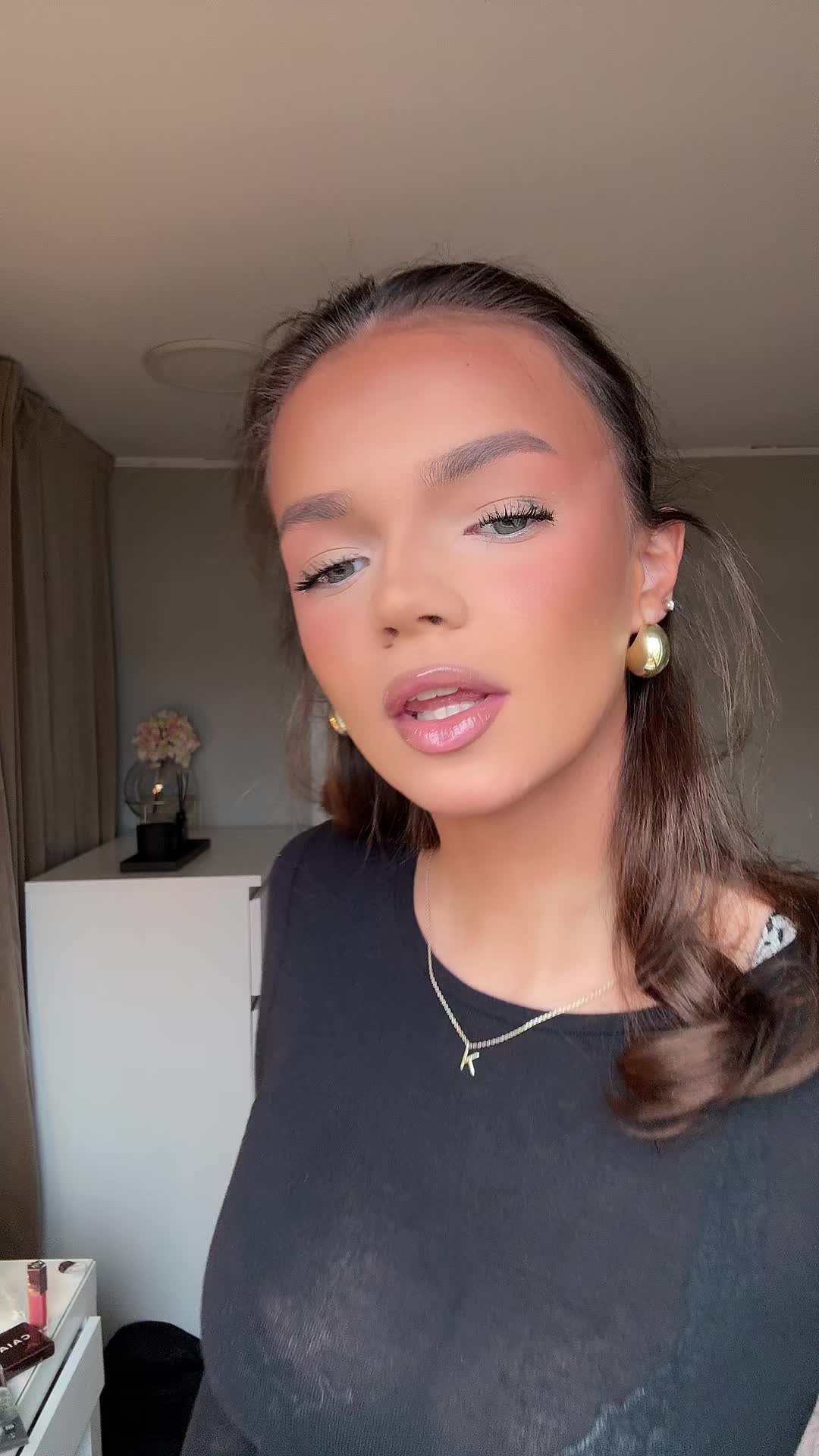 @KORNELIA