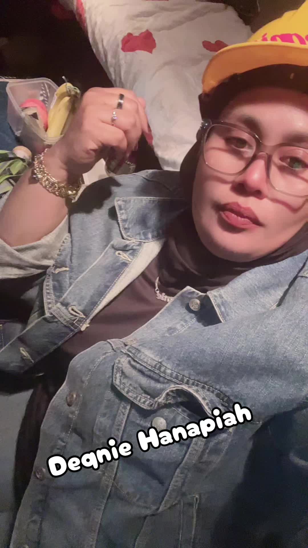 @Deqniehanapiah
