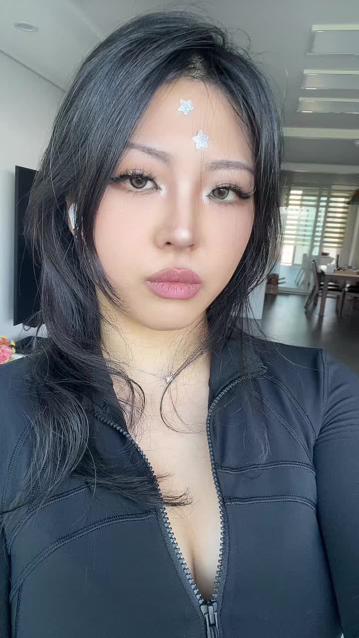 @Caila🖤