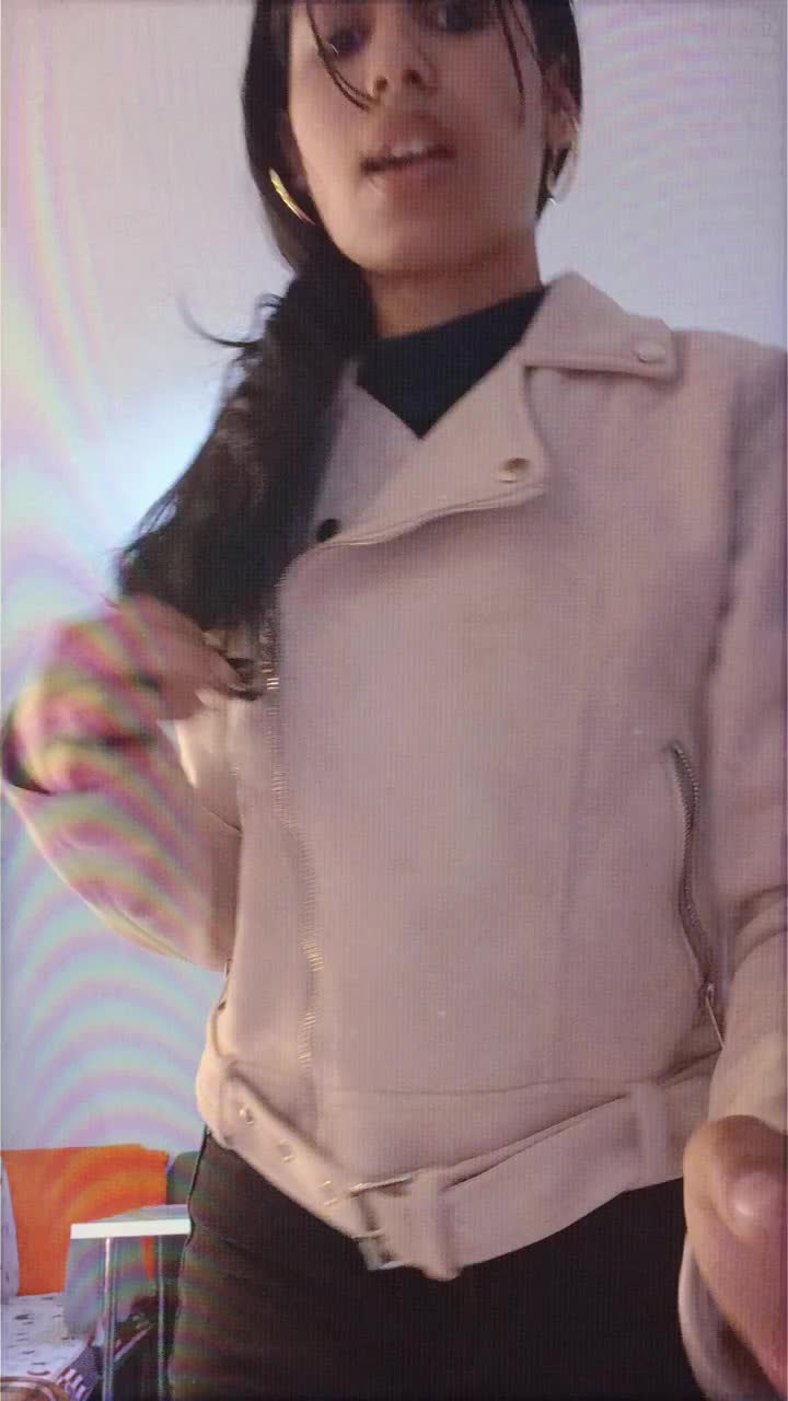 @🖤
