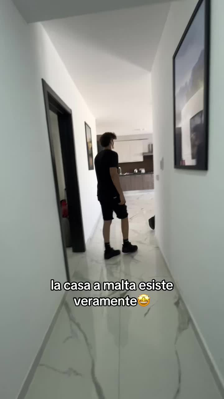 @Ilaria