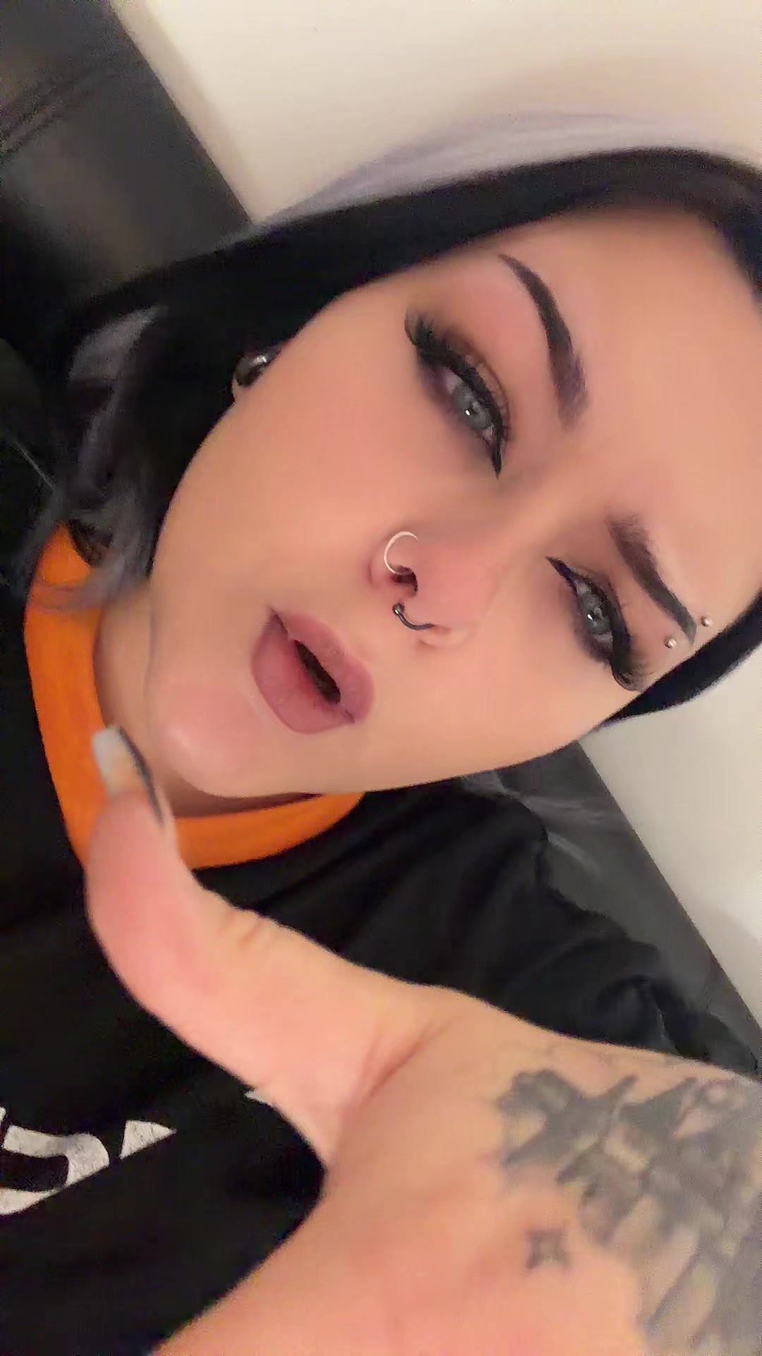 @Limara🖤