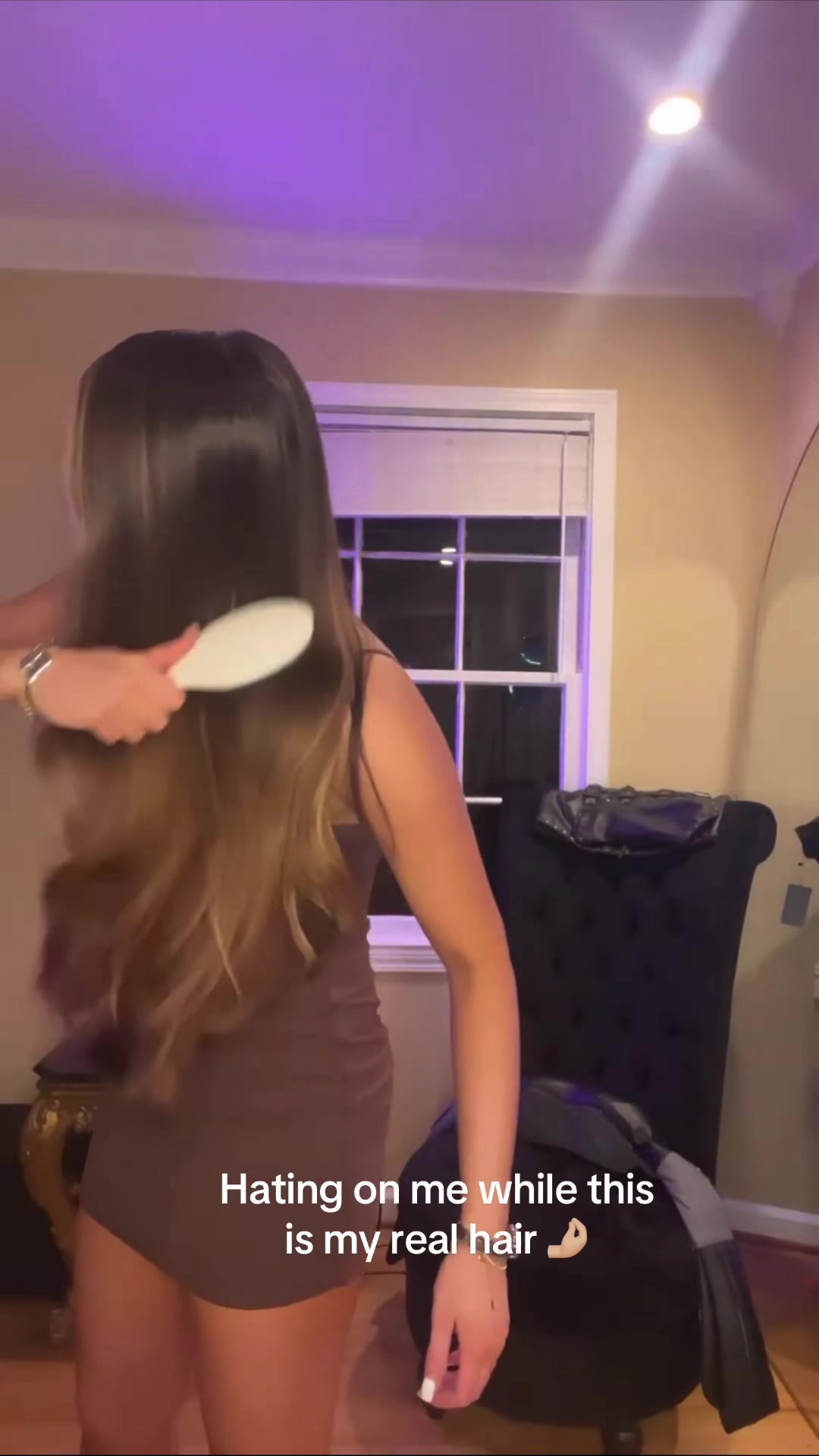 @larissaluxe