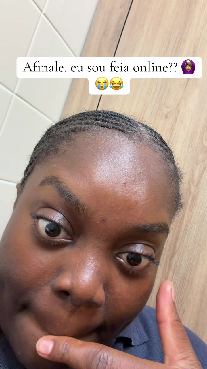 @Eleniaax