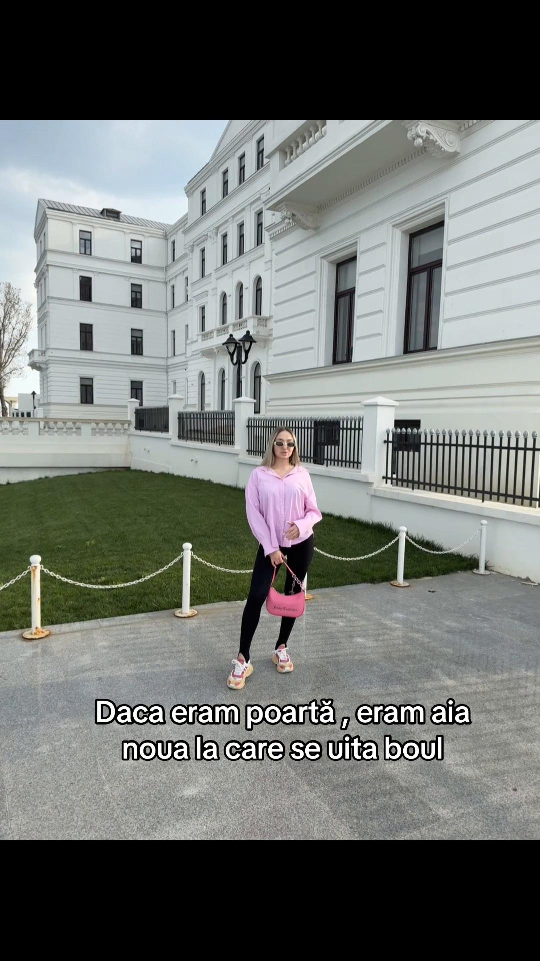 @Elennny