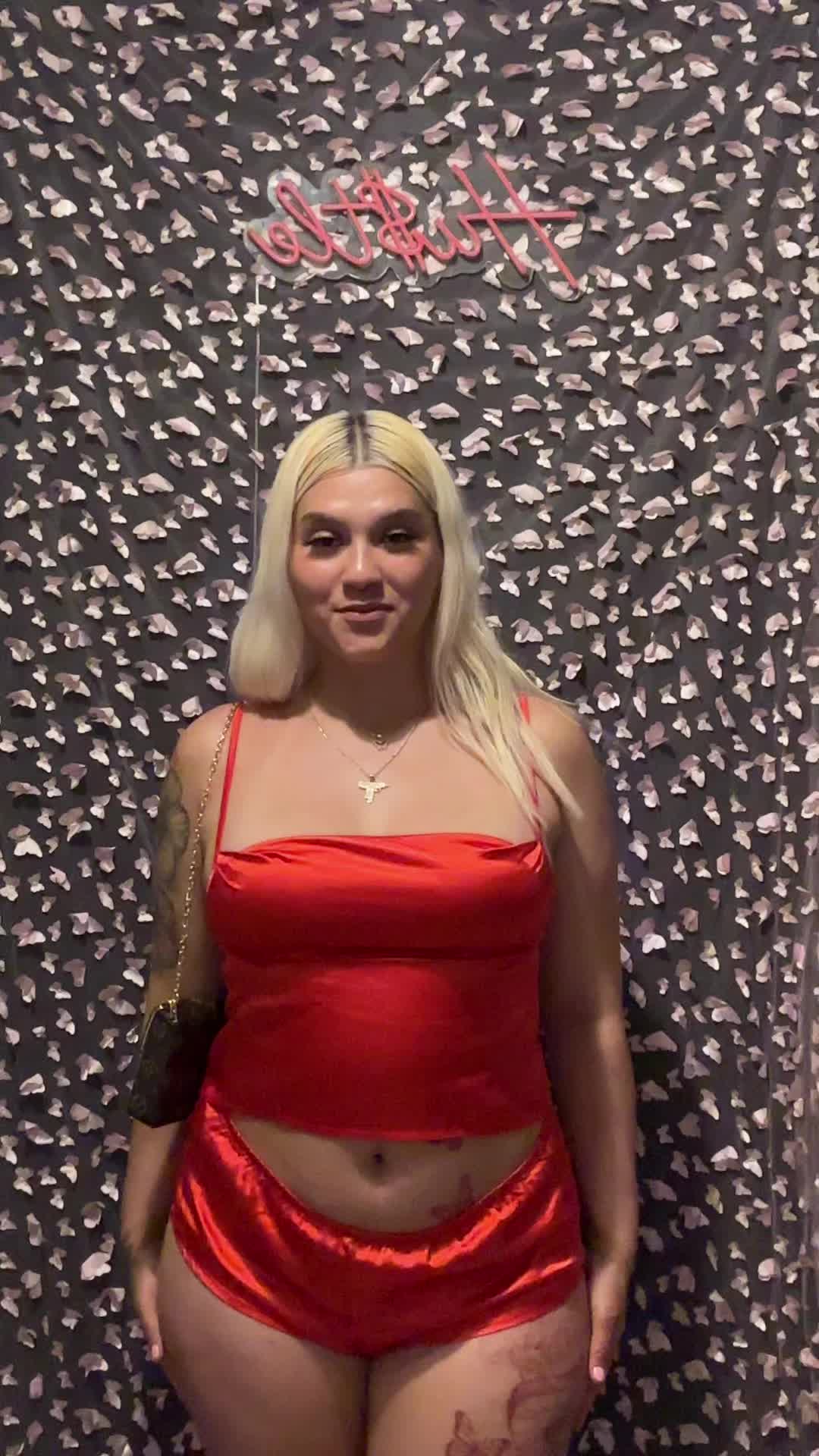 @Beautiful Mikayla