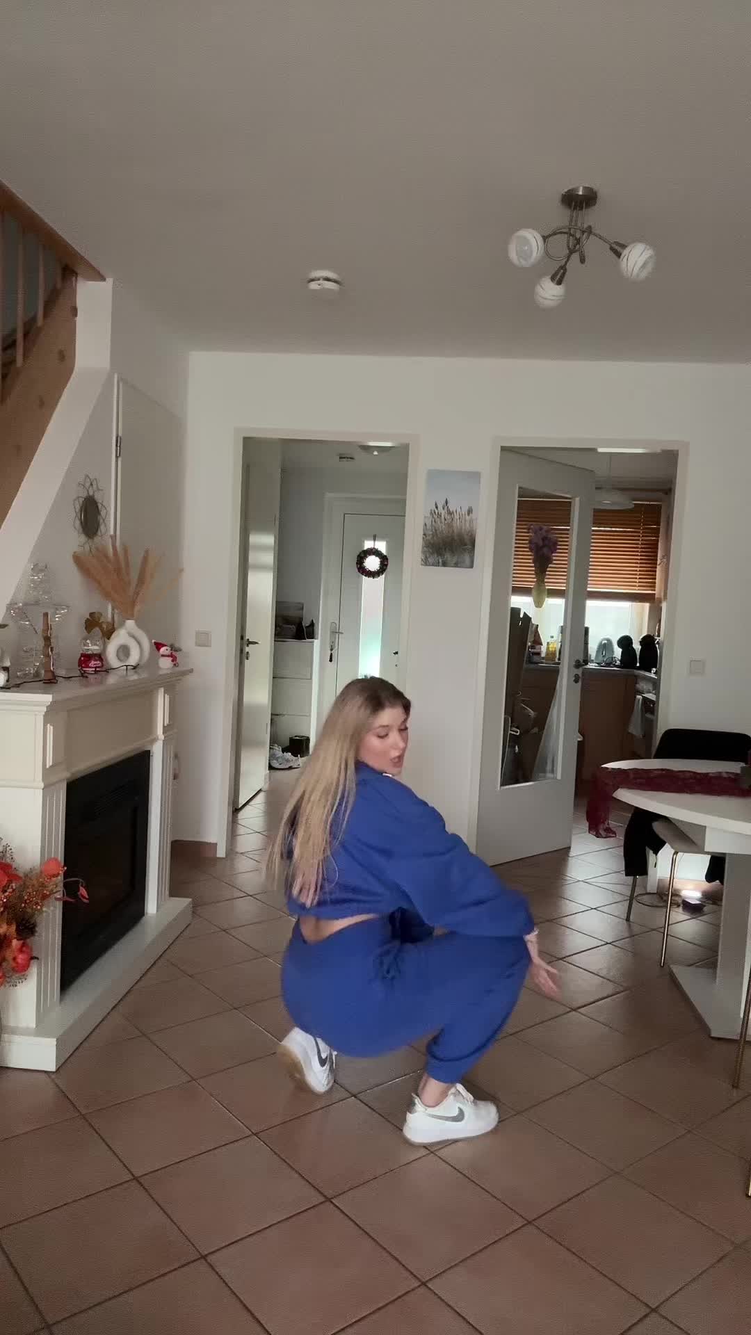 @dancingwithvivii
