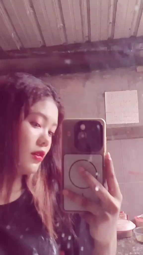 @အိပ်ပုတ်မလေ🤪🤭