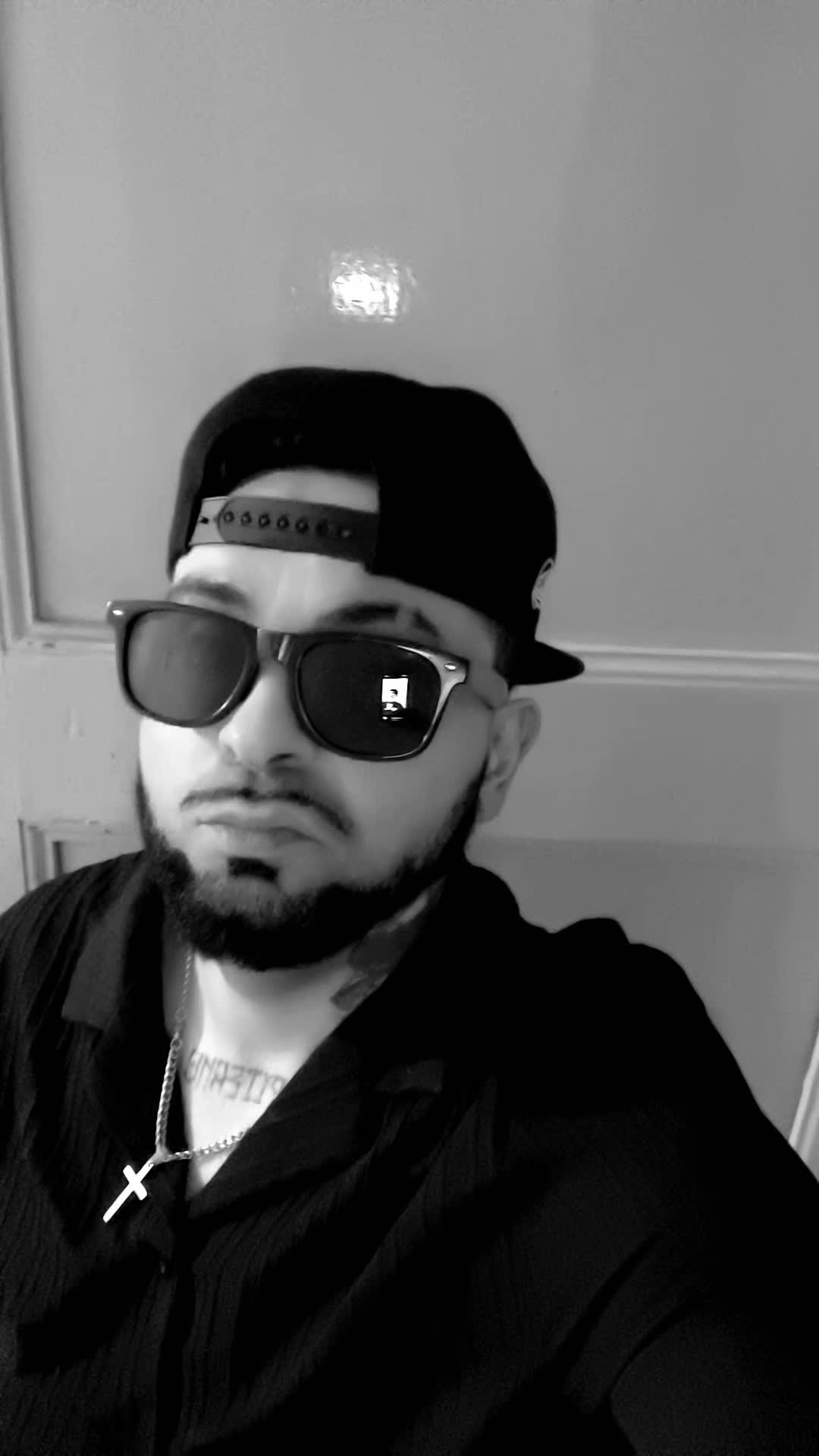 @rafaeelooo