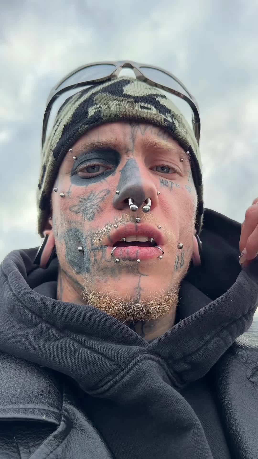 @ꜱᴋᴇʟᴇᴛᴏɴ ꜰᴀᴄᴇ || ꜱᴋᴇʟʟʏ💀