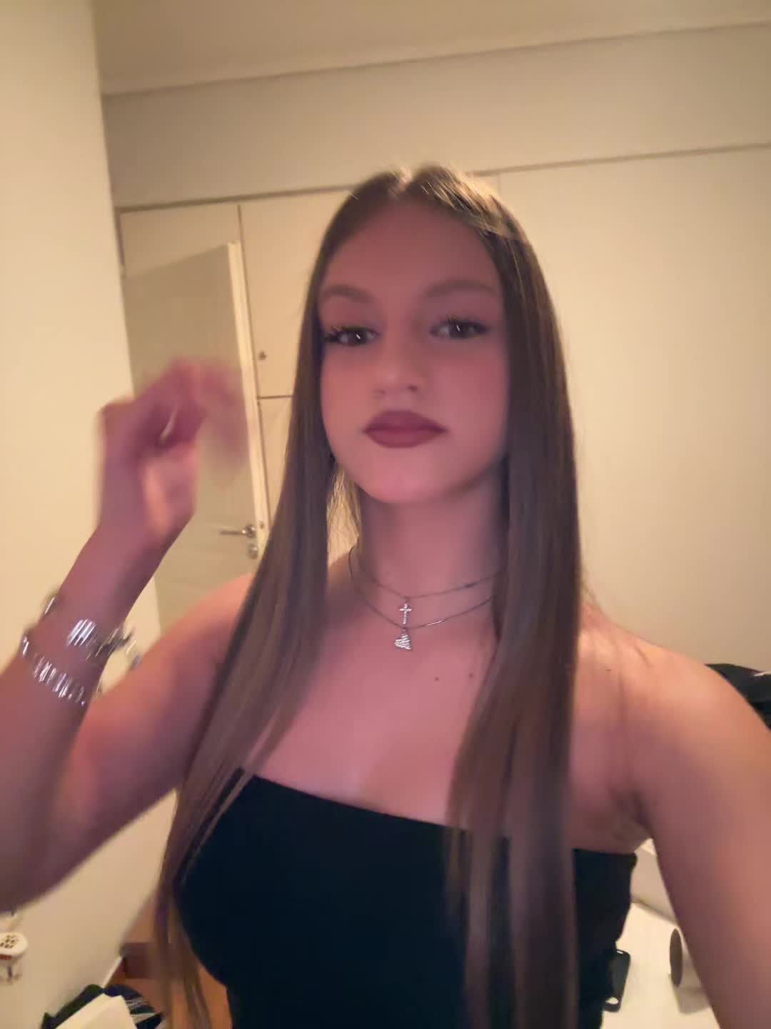 @𝓔𝓵𝓮𝓷𝓪