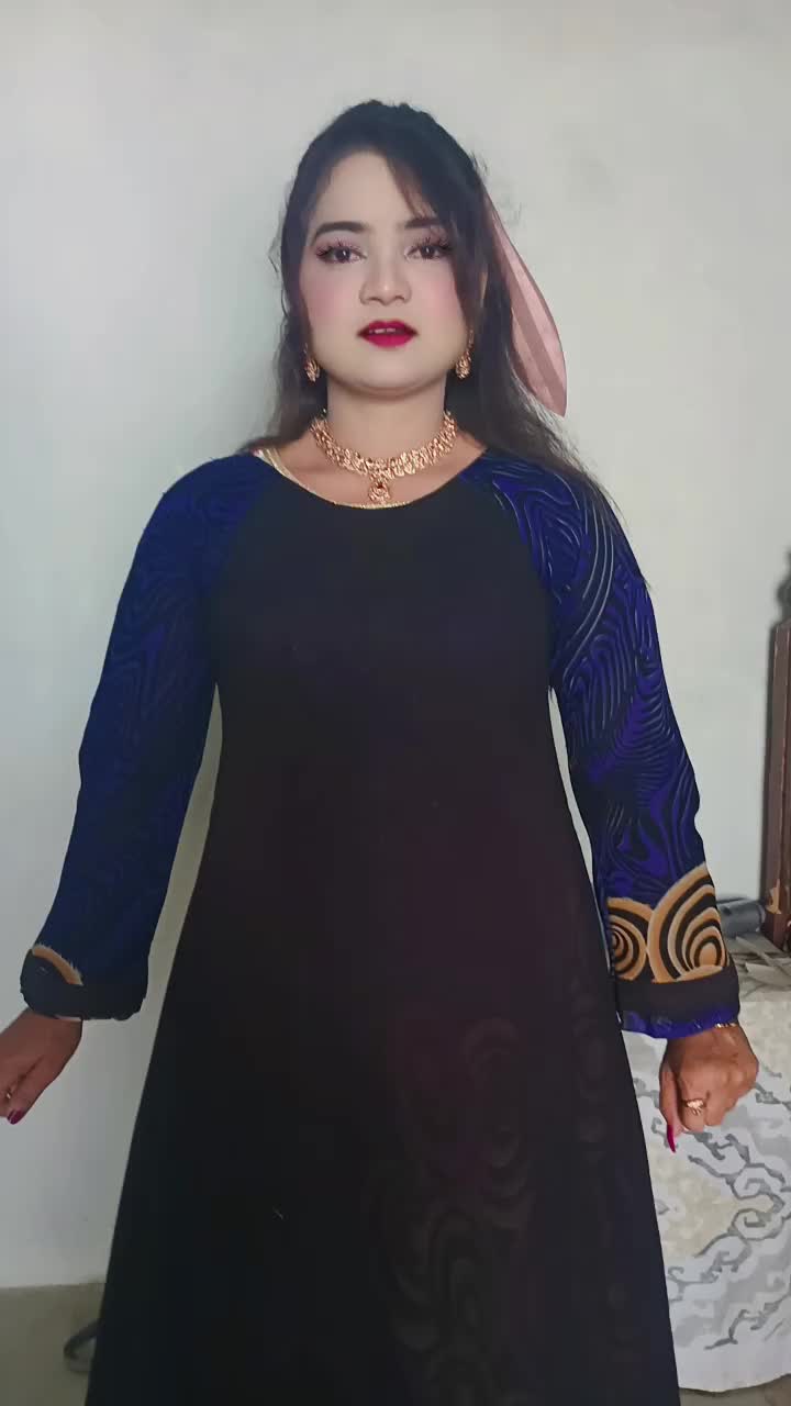 @Model Fara Malik