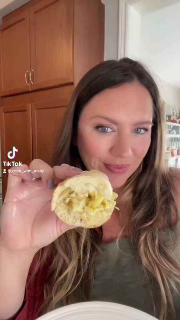 @cook_with_melly