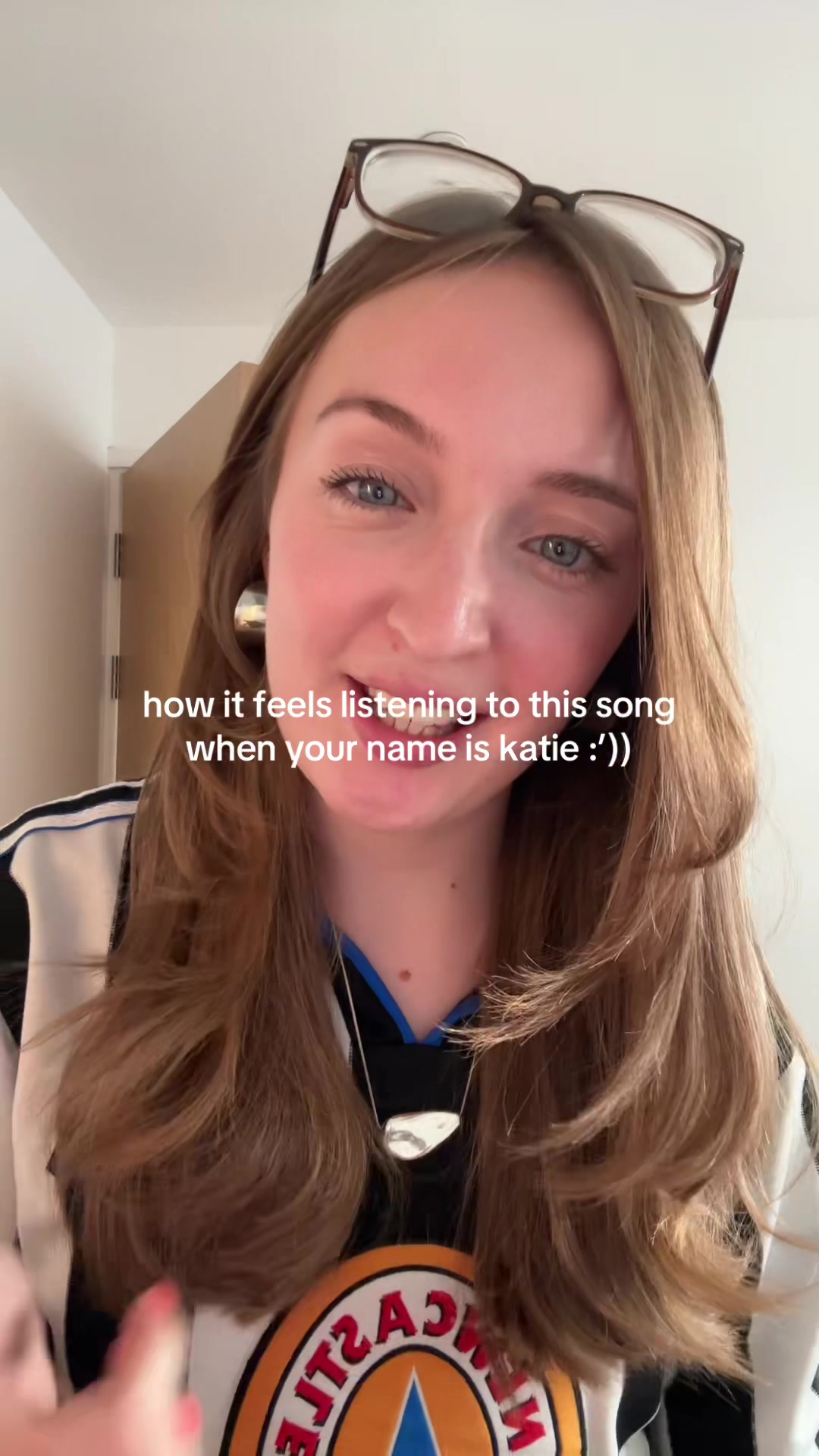 @kattycarruthers