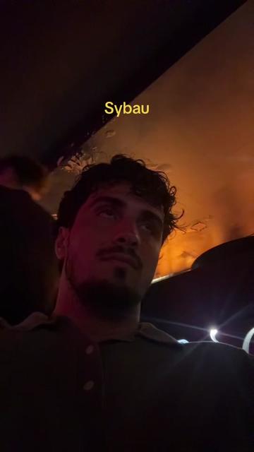 @Akhzet™
